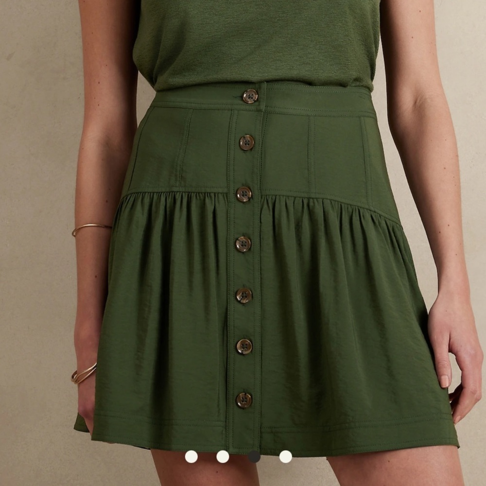 Banana Republic twill mini skirt